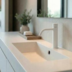 Grifo de lavabo Waterevolution Flow con autocierre blanco mate T110TPB