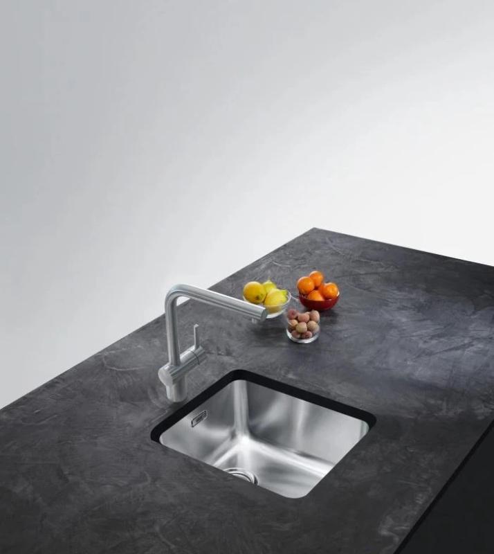 Grifo de cocina Franke Atlas Neo de acero inoxidable macizo  caño giratorio 115.0521.435