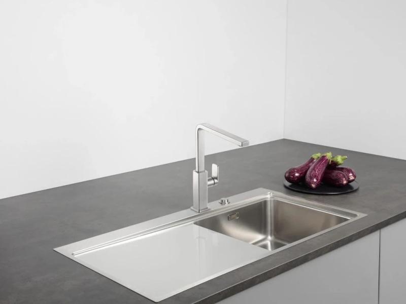 Grifo de cocina Mythos de acero inoxidable macizo Franke con caño giratorio acero inoxidable 115.0547.852