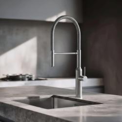 Mezclador alto de cocina Quadri Stamford con caño flexible acero inoxidable 1208956080