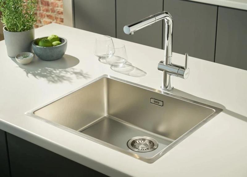Grifo de cocina Franke Active L cromo con spray y teleducha extraíble 115.0653.379