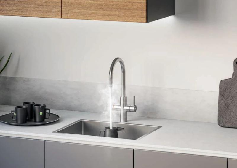 Franke Maris Water Hub Calentador de Agua de 4L 3 en 1 con Grifo Electrónico de Agua Hirviendo Touch Cromo 160.0702.440