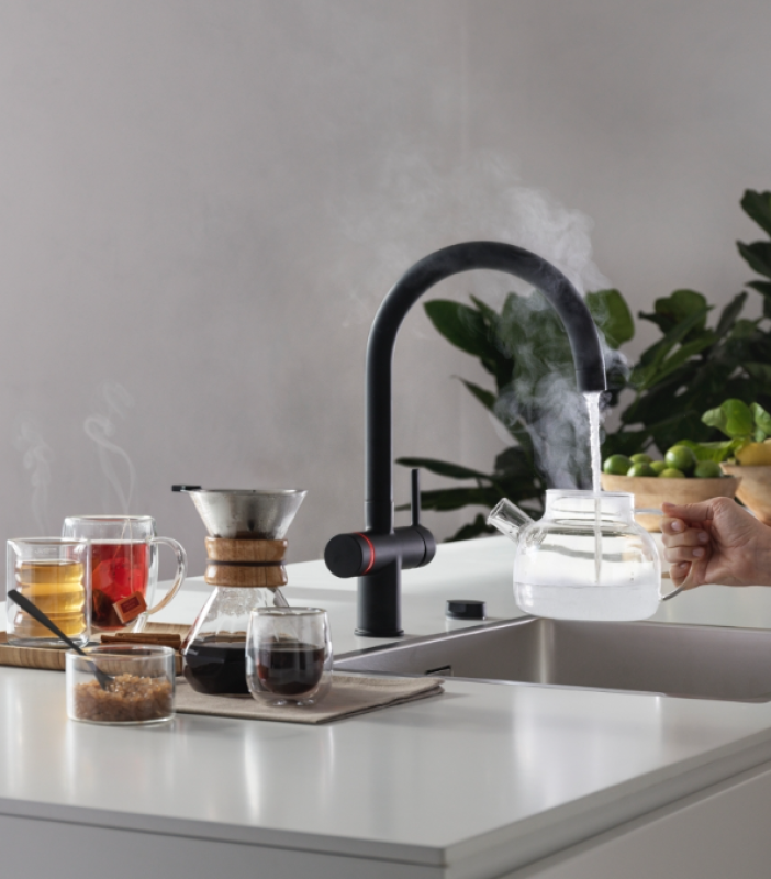 Franke Maris Water Hub 4L Boiler 3-1 con Grifo Electrónico de Agua Hirviendo Touch Negro Mate 160.0702.518