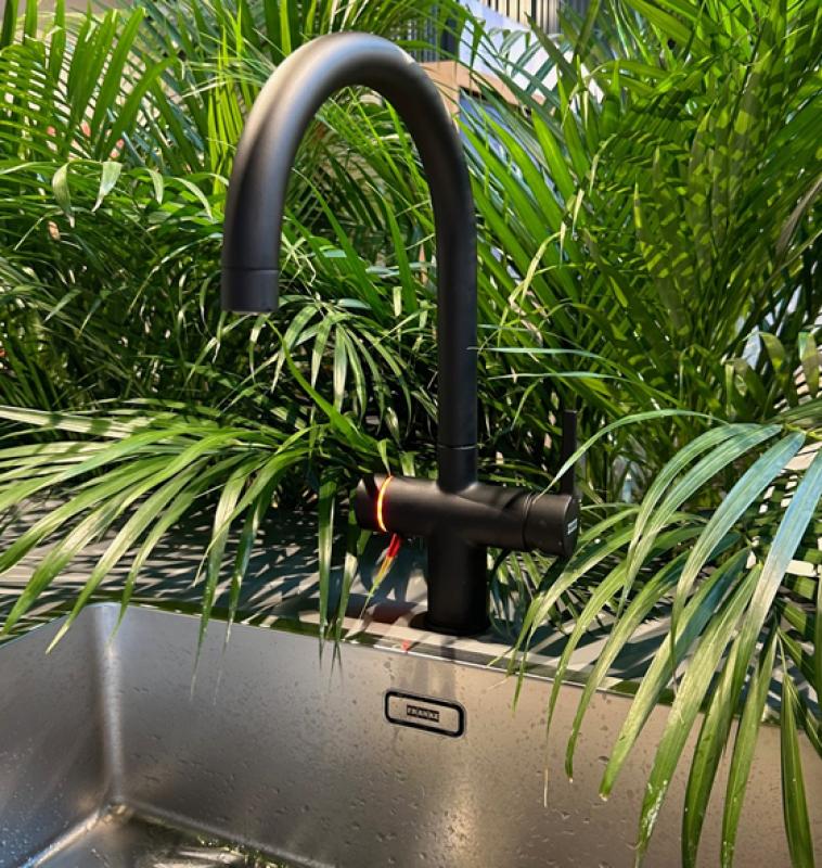 Franke Maris water hub 4L boiler 3-1 con grifo electrónico de agua hirviendo Touch, negro mate con bypass de waterhub 1208957950