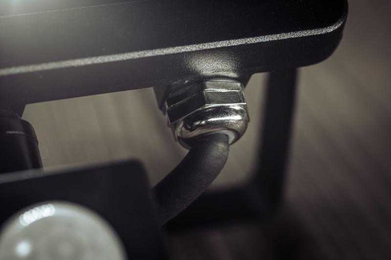 Proyector LED iNEXT con sensor de movimiento 30 W 2400 lm, PF > 0,9, RA > 80, IP65, 120°, 6400 K, cuerpo negro 1208962860