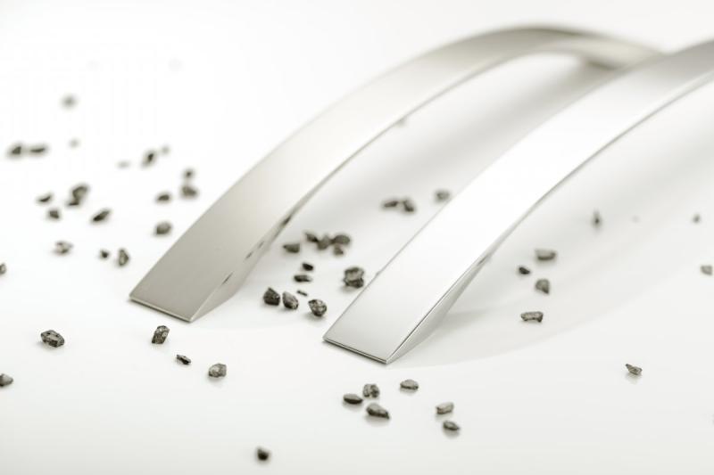 Manija de Zamak CALABRIA C=160mm cromo 1208965916