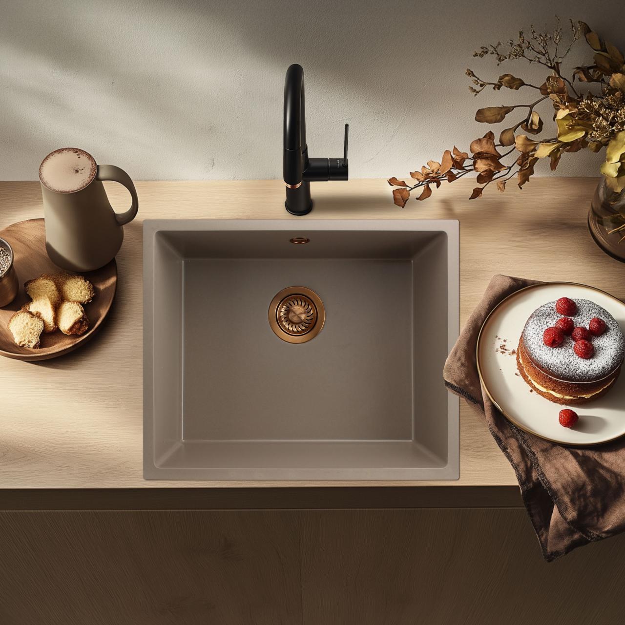 Fregadero GraniteMy Universal granito taupe 50x40 cm para montaje sobre encimera, bajo encimera y enrasado con tapón de cobre 1208967225 - Productafbeelding 2