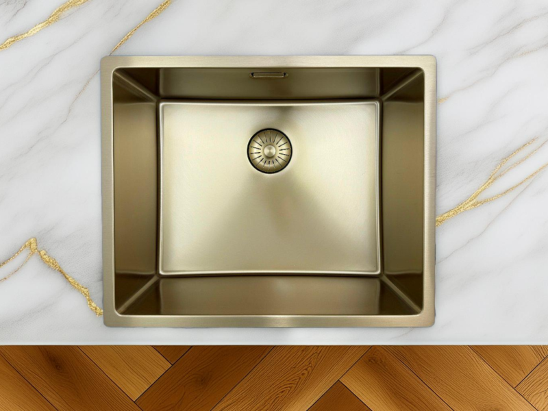 Fregadero Pure.Sink Prestige 50x40 cm PVD Oro con radio de 10 mm para instalación bajo encimera, al ras y sobre encimera PPG5040-60.