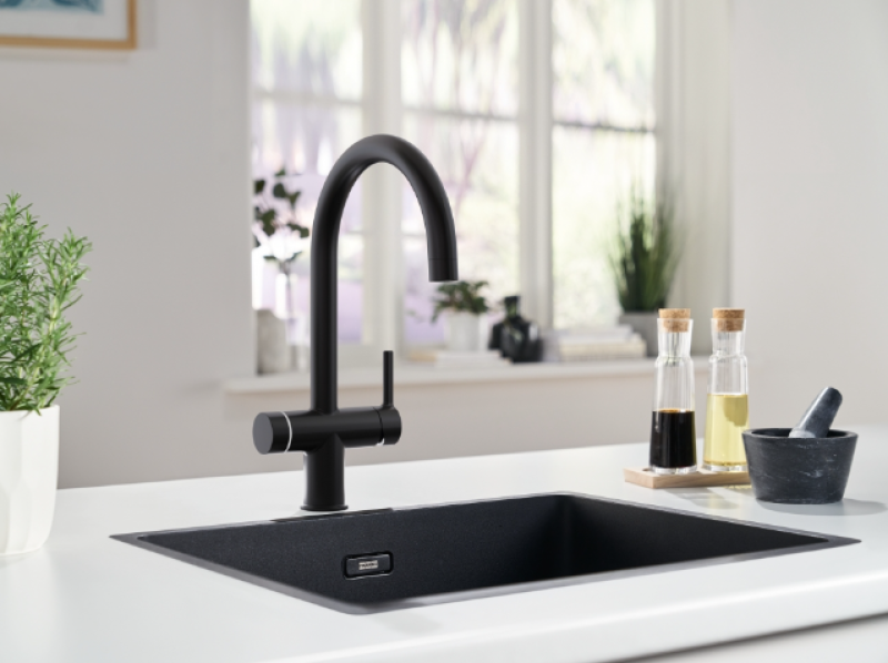 Franke Maris waterhub 7L boiler 3-1 con grifo electrónico de agua hirviendo Touch en negro mate 160.0713.604