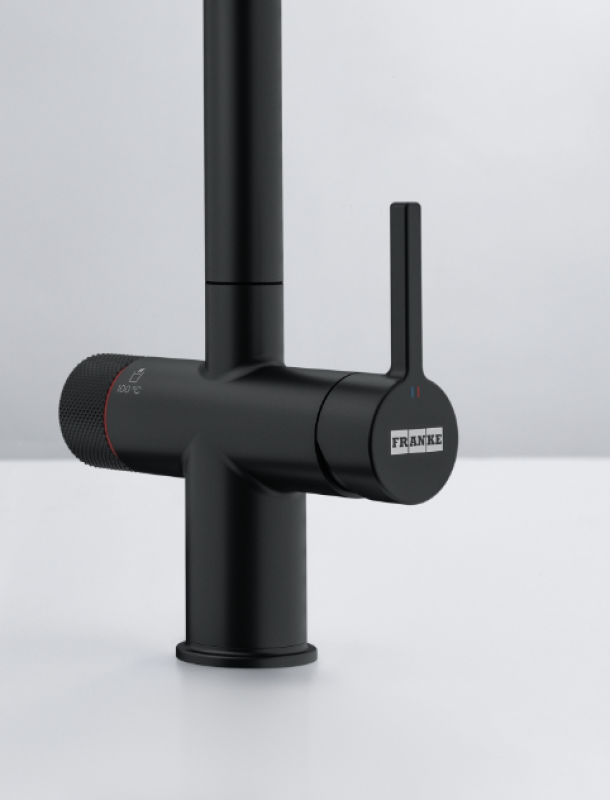 Franke Maris Water Hub 4L Caldera 3-1 con Grifo de Agua Hirviendo Mecánico Twist Negro Mate con Conjunto de Mezcla Waterhub 1208967861