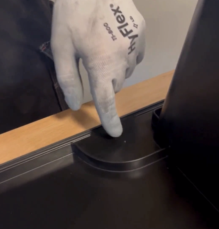 Hoegert Juego de sierras de perforación de acero al carbono de 14 piezas.