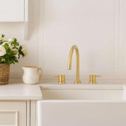Revolución del Agua Mezclador de cocina de 3 orificios con caño giratorio y conexión para agua filtrada en oro claro T152UWGE