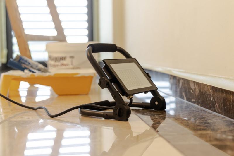 NELI Foco Portátil, LED, 30W, 2700lm, 6400K, AC220-240V, IP65, cable de 1.5m