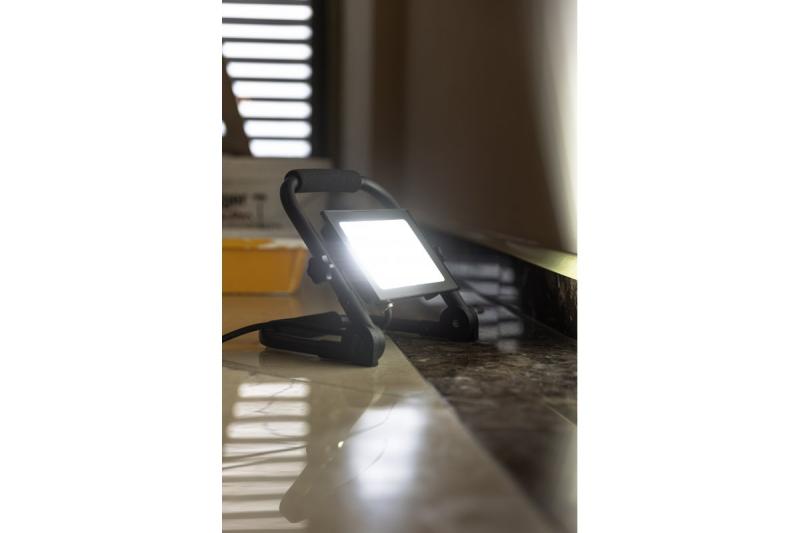 NELI Foco portátil, LED, 50W, 4500lm, 6400K, AC220-240V, IP65, cable de 1,5m