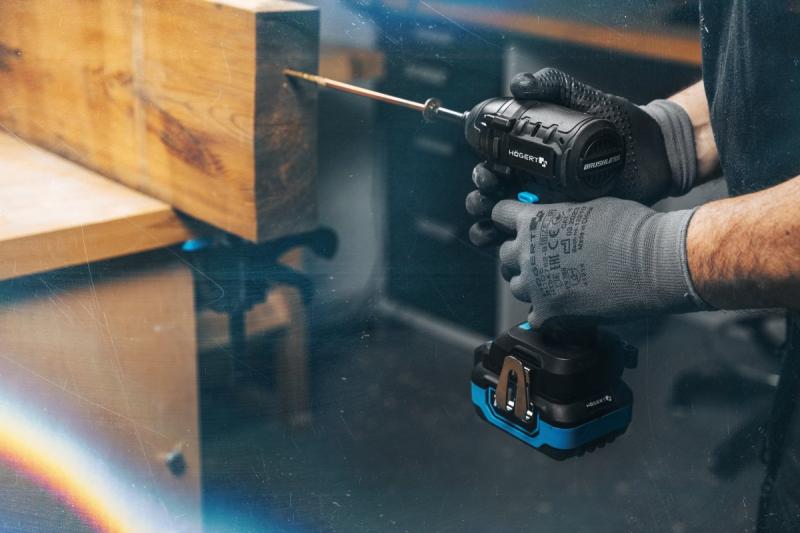 Högert Destornillador de Impacto sin Escobillas 18V