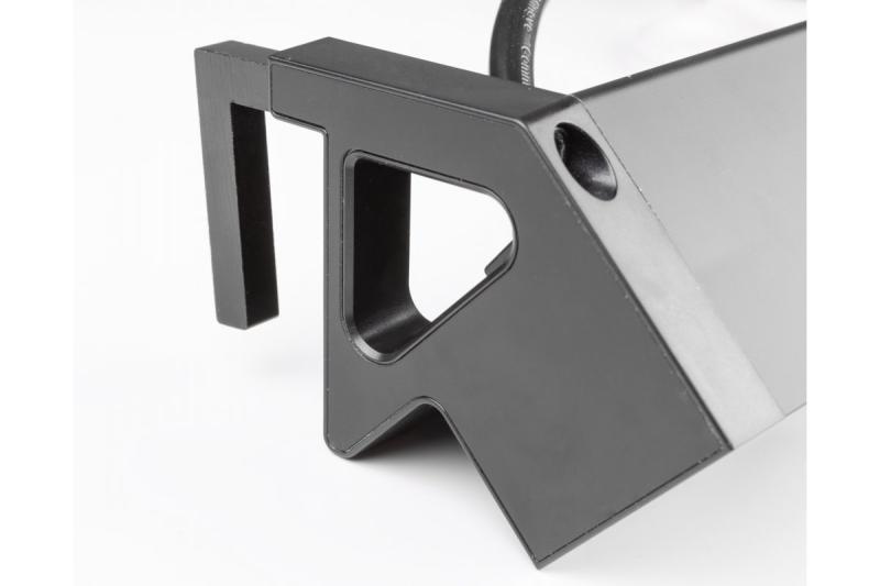 Enchufe de muebles BASCO, 3xSHUKO, USB A+C, cable 1.5 m, negro