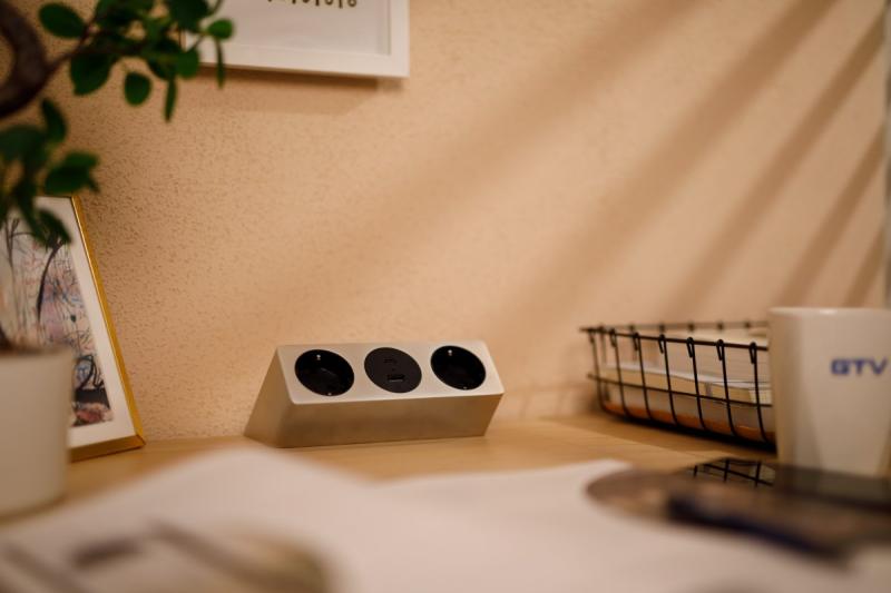 Enchufe para muebles SOFITO, 2xSCHUKO, USB A+C, cable 1.5 m, acero inoxidable