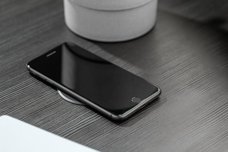 Dispositivo de carga inalámbrica con carga rápida, empotrado, negro