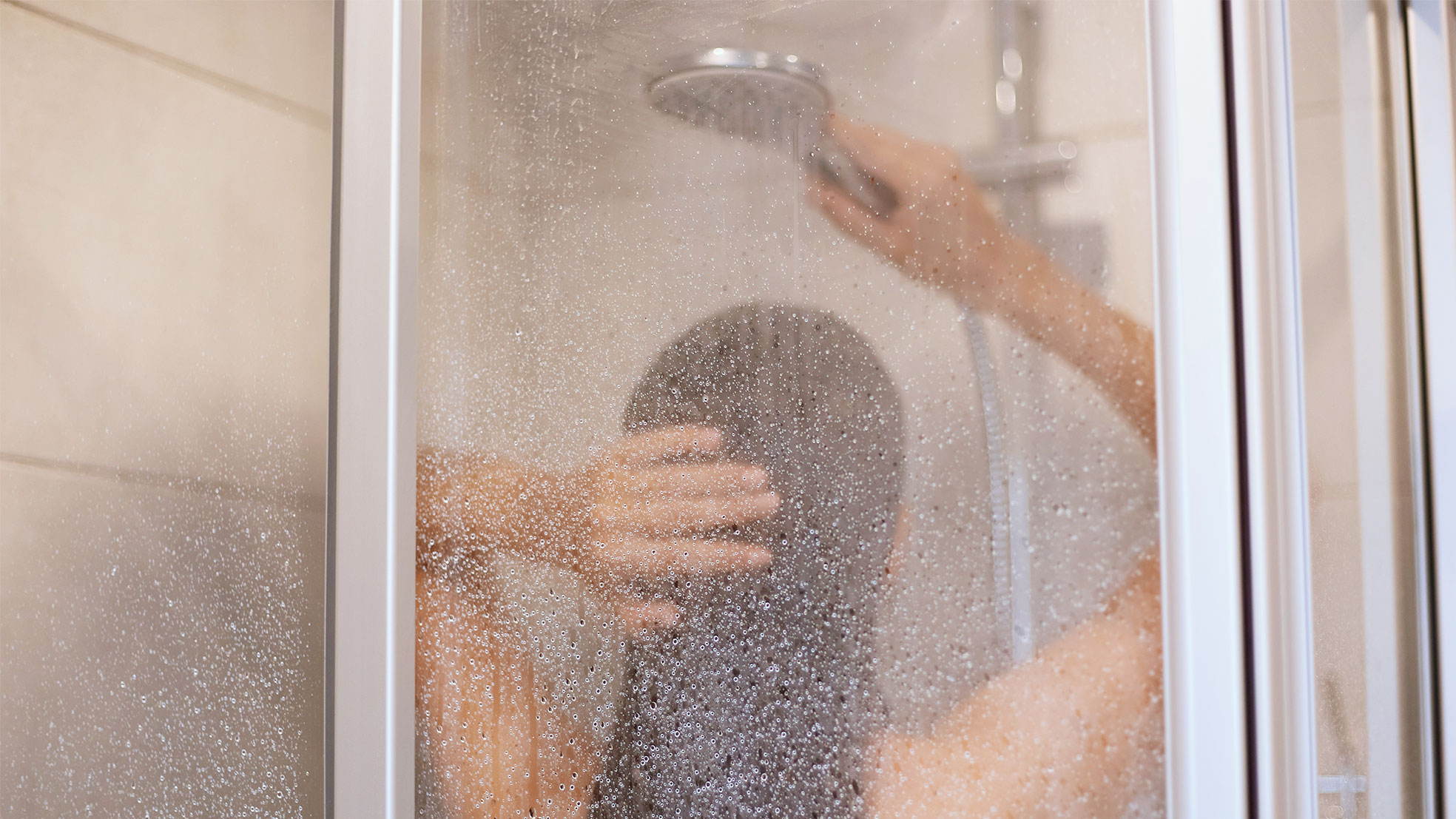 225_nl_media-1_water-saving-shower-head-16x9.jpg